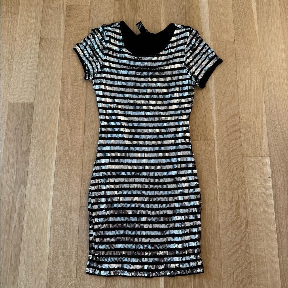 Forever 21 Black and White Bodycon Mini Dress